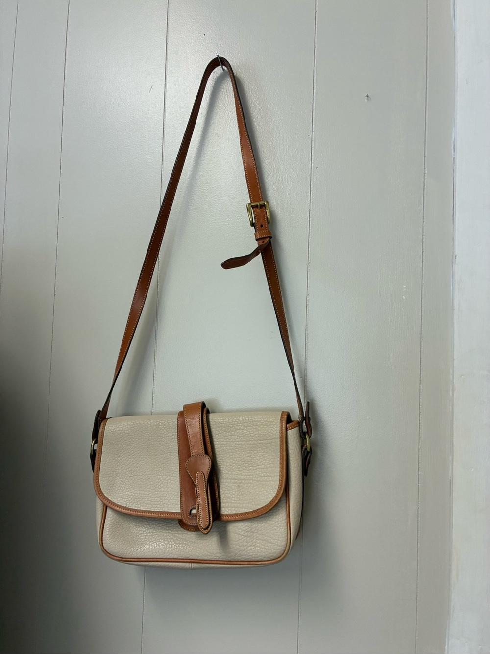Vintage Dooney & Bourke Leather Crossbody Bag with Cream & Brown Trim - Used